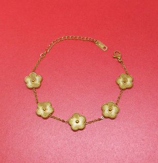 (Category: ) located in . Submitted by shopping_collection (Listing ID 1451919009, Image 1). Description: .