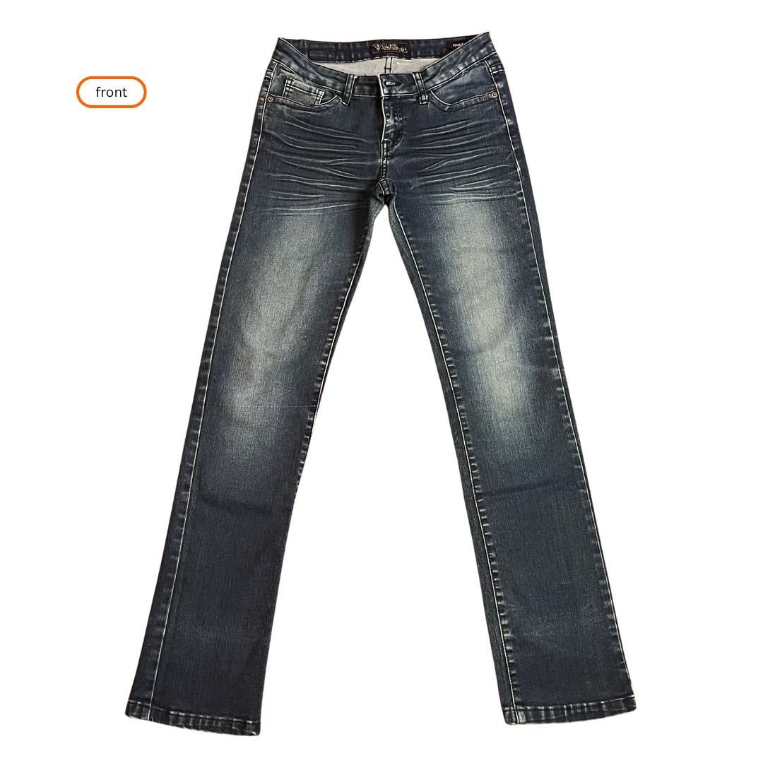 GUESS Denim Jeans (Category: Jeans) located in Santa Rosa. Submitted by annydeclutters (Listing ID 1451981342, Image 2). Description: Size 24 RFS: Decluttering.