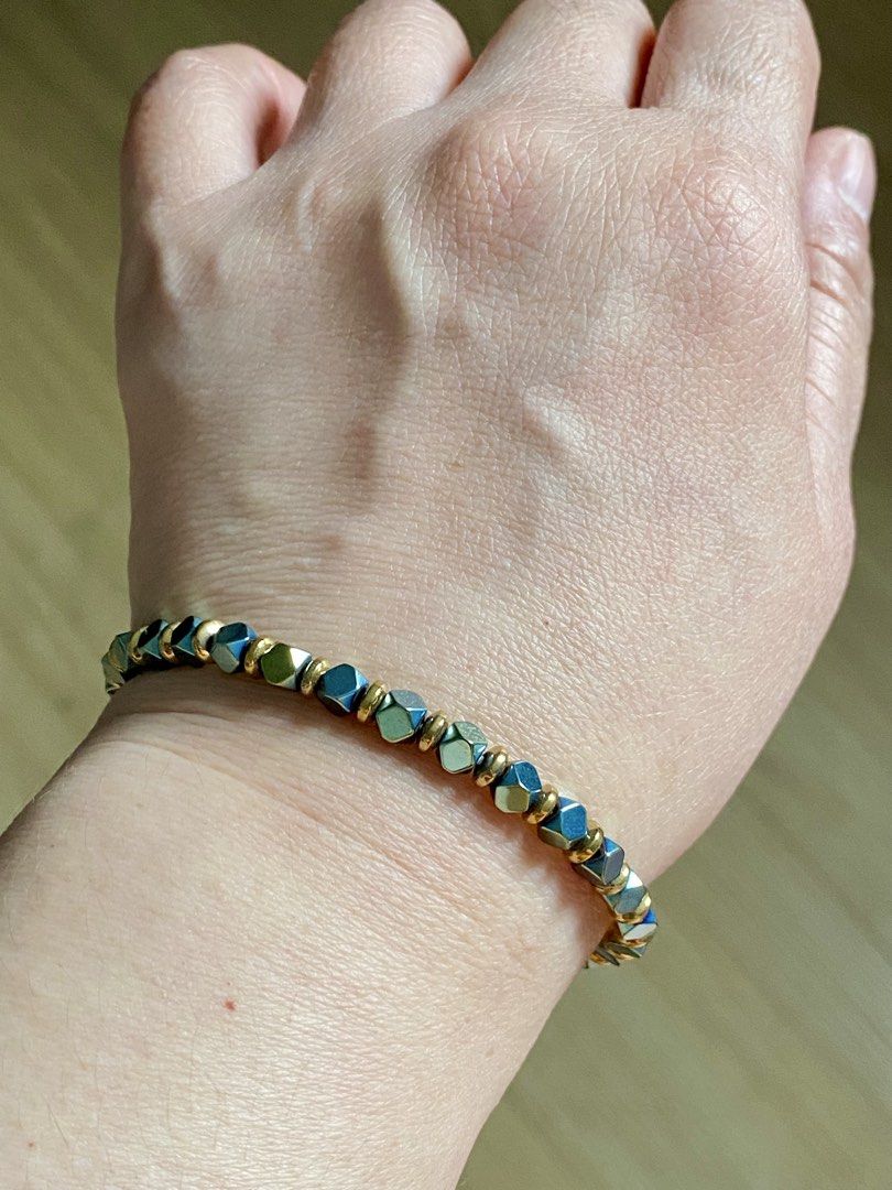 Hematite Bracelet (Category: Bracelets) located in Pasig City. Submitted by talaversify (Listing ID 1451987473, Image 2). Description: Semi-precious stone: Hematite Stone size: 4.5mm Wrist size: 16cm 💠 Natural stone 💠.