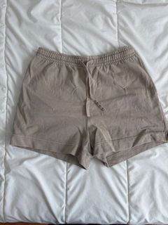 (Category: ) located in . Submitted by cheberly (Listing ID 1451979713, Image 1). Description: .