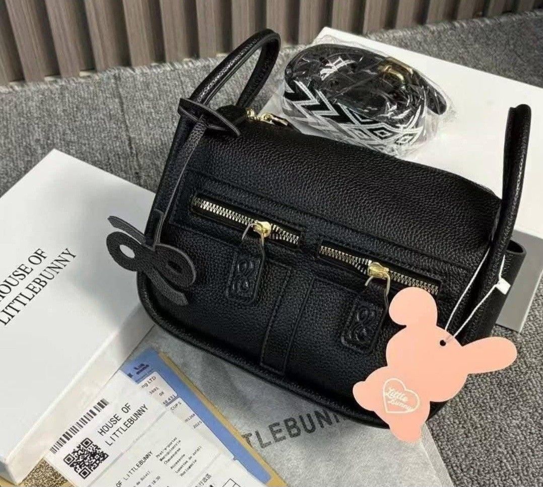 Holb bag (Category: Luxury Bags & Wallets) located in Bulacan. Submitted by butterflym60701 (Listing ID 1451961908, Image 2). Description: in very good condition.