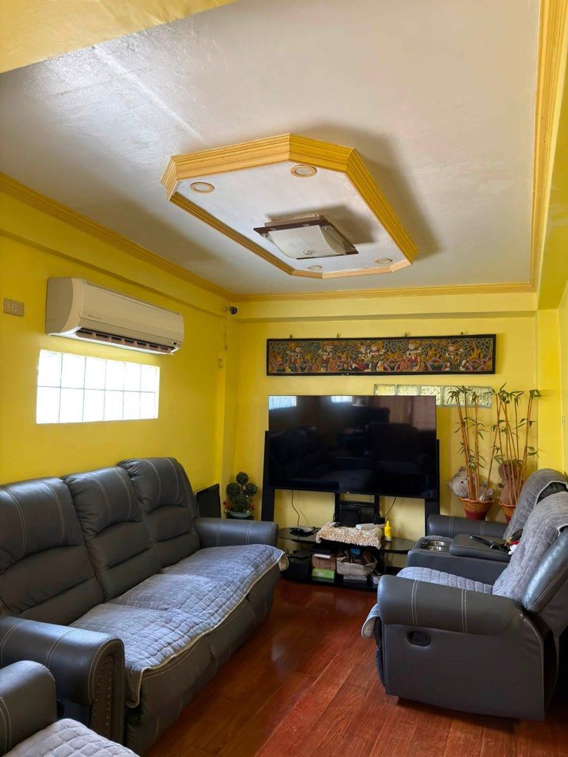 House and Lot (Category: House & Lot) located in Calamba. Submitted by kate_25 (Listing ID 1452003360, Image 3). Description: 🏡 FOR SALE | 3-Storey House & Lot 📍 Celina Homes, Deparo, Caloocan City ✨ Clean Title ✨ Updated Real Property Tax (Amilyar) ✨ Updated HOA Dues & Utility Bills Property Details 📐 Lot Area: 61 sqm ✨First Floor • Balcony upon entering the gate • Spacious living area • Modern kitchen • 1 Bedroom with own toilet & bath and a