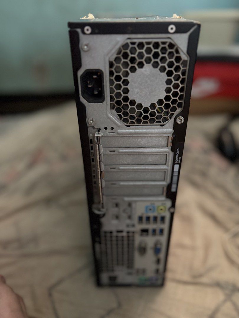 HP EliteDesk 800 G2 SPF (Category: Desktops) located in Trece Martires City. Submitted by kyleerin01 (Listing ID 1451900834, Image 2). Description: Read carefully! This is a working CPU but since mabagal and a bit outdated I recommend na gamitin sya as for parts only. Will ship right away sa bibili.