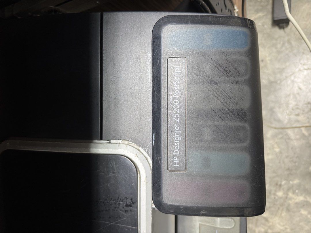 HP Large Format Printer (Category: Printers, Scanners & Copiers) located in Singapore. Submitted by andyezr (Listing ID 1452003928, Image 3). Description: Condition as it is. (7.5/10) Working condition. Please arrange own delivery, 221 Henderson Building, Singapore 159557..