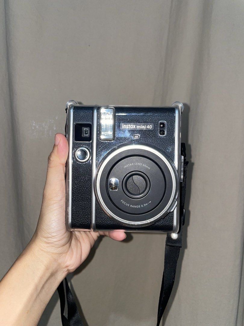 RUSH STILL NEGO INSTAX MINI 40 (Category: Cameras) located in Manila. Submitted by jediwatss (Listing ID 1452091799, Image 1). Description: Php 6,000 (still negotiable) Instax Mini 40 Used only for occasions -Hard Case -Alkaline Battery -2 films for testing SDD can send photos and videos upon request.