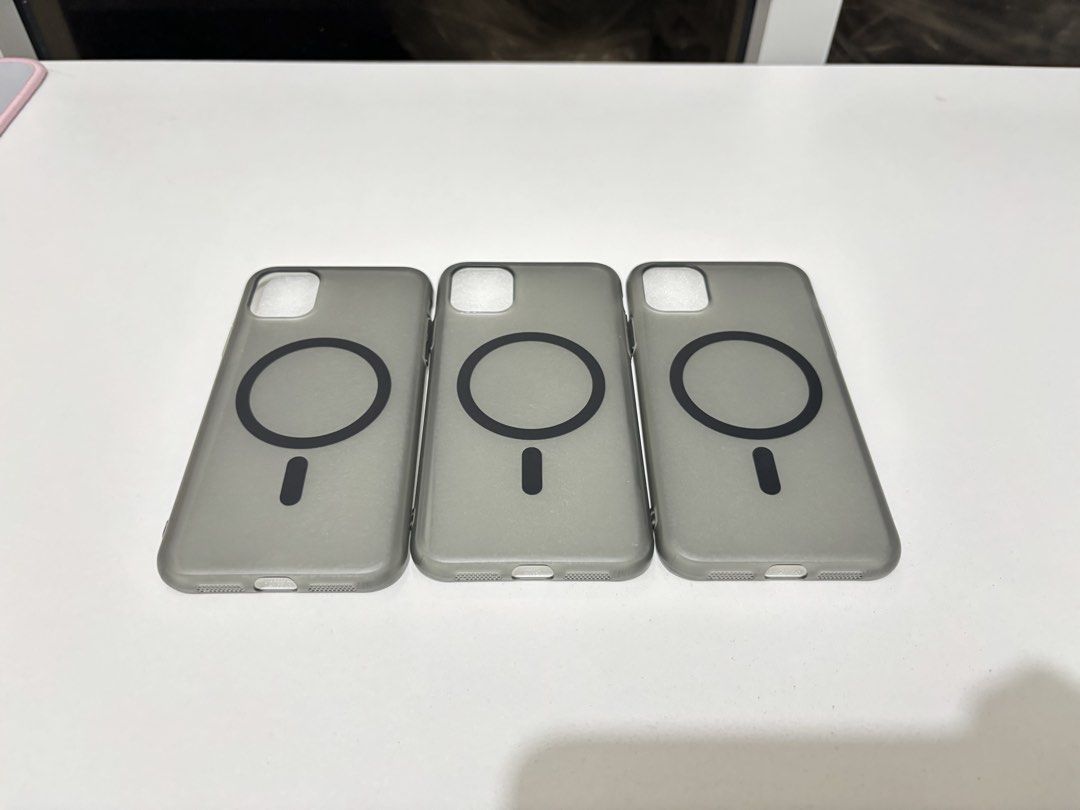 Iphone 11 magsafe case (Category: Cases & Sleeves) located in Mandaluyong City. Submitted by loopeaa (Listing ID 1452028047, Image 1). Description: MOP: Gcash MOD: j&t/lalamove Mandaluyong📍.