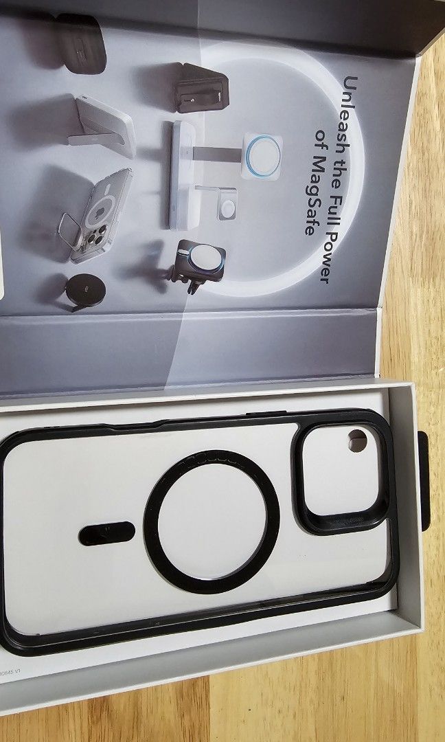 ESR casing for iPhone 16 Promax (Category: Cases & Sleeves) located in Quezon City. Submitted by danesu (Listing ID 1445858552, Image 2). Description: - original - with box.