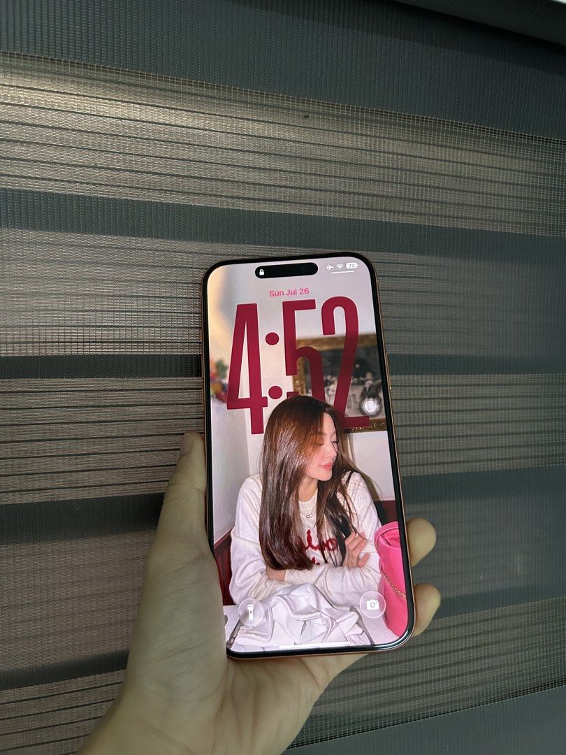 Iphone 17 pro max 256gb FU FOR SWAP ONLY (Category: iPhone 17 Series) located in Makati City. Submitted by shoshon (Listing ID 1451994794, Image 3). Description: Complete No issue Sign of usage only (case marks) 256gb Factory unlock For swap sa lower unit with add cash.
