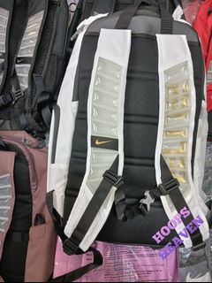(Category: ) located in . Submitted by hoopsheaven (Listing ID 1451971599, Image 1). Description: .