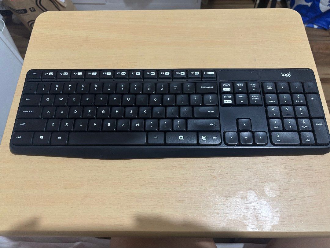 Logitech MK315 Wireless Keyboard (Category: Computer Keyboard) located in Las Pinas. Submitted by Monique_24 (Listing ID 1452009869, Image 1). Description: - Logitech Wireless Keyboard - Full-size layout with numeric keypad - Excellent working condition - Ideal for everyday home or office use - Wireless connectivity - Selling due to setup upgrade - No Box.