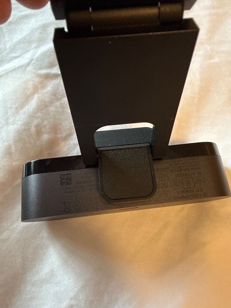 Logitech Webcam （分類：網絡攝影機）位於 Hong Kong。 由 scorousell 提交（商品編號 1451914738，圖片 2）。簡介： 。