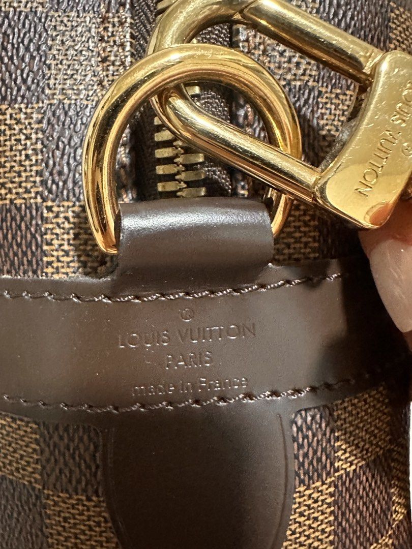 Louis Vuitton Damier Ebene Business Bag (Category: Luxury Bags & Wallets) located in Pasig City. Submitted by luxuryreservemanila (Listing ID 1452045597, Image 3). Description: Louis Vuitton Porte-Documents Voyage (PDV) Damier Ebene Briefcase Price: ₱108,400 (Negotiable for serious buyers) Elegant, timeless, and highly functional, this Louis Vuitton Porte-Documents Voyage in Damier Ebene canvas is the perfect luxury business bag for professionals