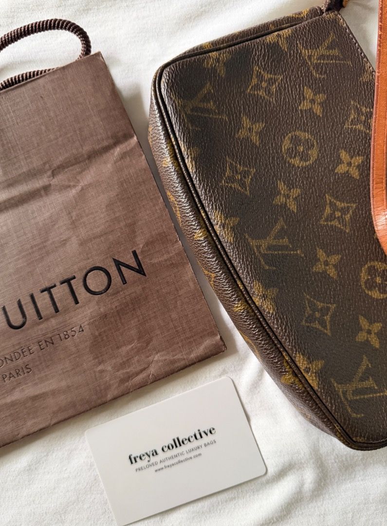 Authentic Louis Vuitton (LV) Pochette (Category: Luxury Bags & Wallets) located in Caloocan City. Submitted by liossellin (Listing ID 1452007507, Image 2). Description: Bought secondhand for Php 28,198.12 at freya collective. Date of Purchase: February 03, 2021 Inclusive with: - Certificate of Authenticity from freya collective (just a card from freya saying it can be returned if proven fake — already past deadline but sharing this card for authe