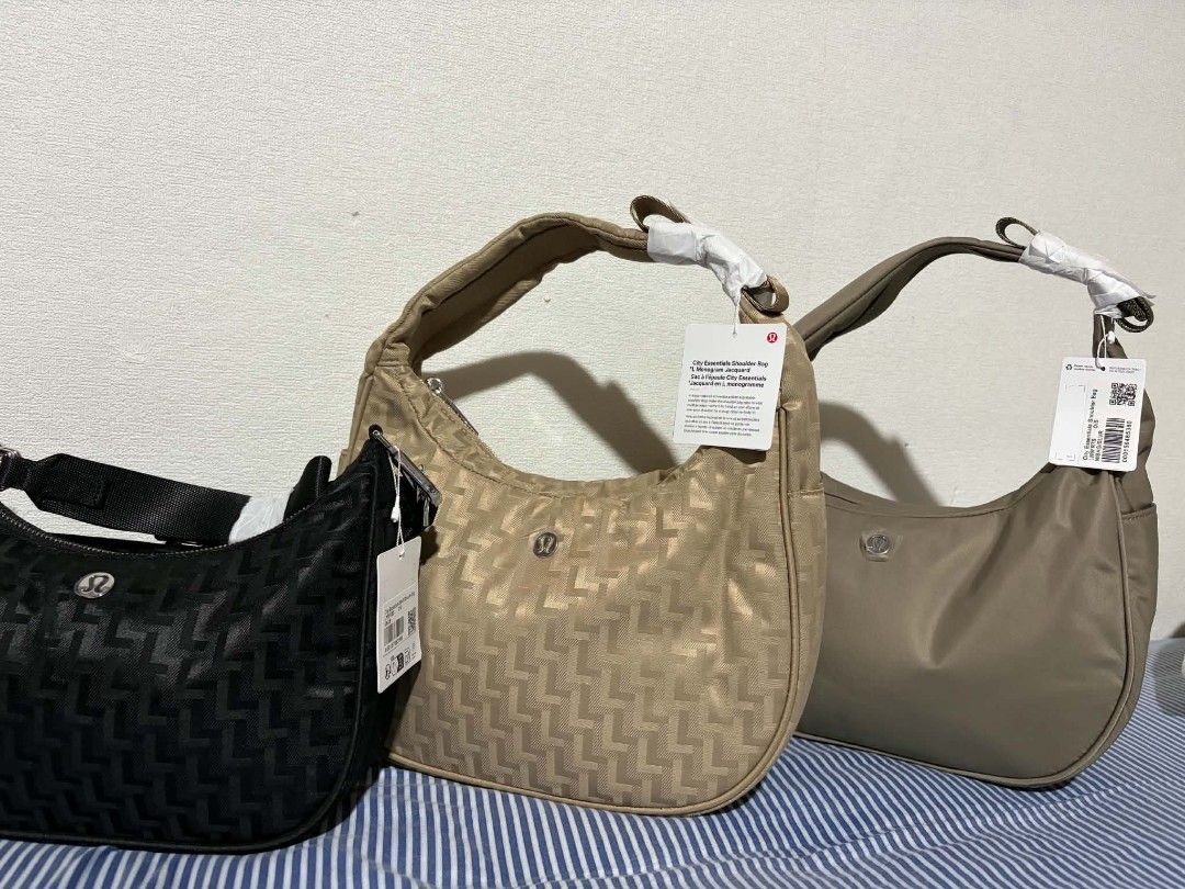 Lululemon City Essentials Shoulder Bag - Jacquard & Solid (Category: Shoulder Bags) located in Taguig. Submitted by giango1313 (Listing ID 1451918258, Image 1). Description: - Lululemon City Essentials Shoulder Bags - Available Colors: Black Jacquard, Beige Jacquard, Solid Taupe - All bags are brand new with tags attached - Ideal for everyday use.
