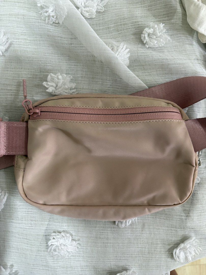 Lululemon Everywhere Belt Bag 1L Light Pink (Category: Cross-body Bags) located in Quezon City. Submitted by heyitsbianca (Listing ID 1452003500, Image 2). Description: Lululemon Everywhere Belt Bag 1L Light Pink. Bought it on Carousell also. Open to swapping. Negotiable. RFS: Decluttering/Not using it.