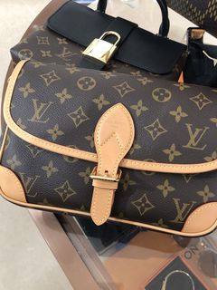 （分類：）位於 。 由 borntoshop168 提交（商品編號 1451958443，圖片 1）。簡介： 。