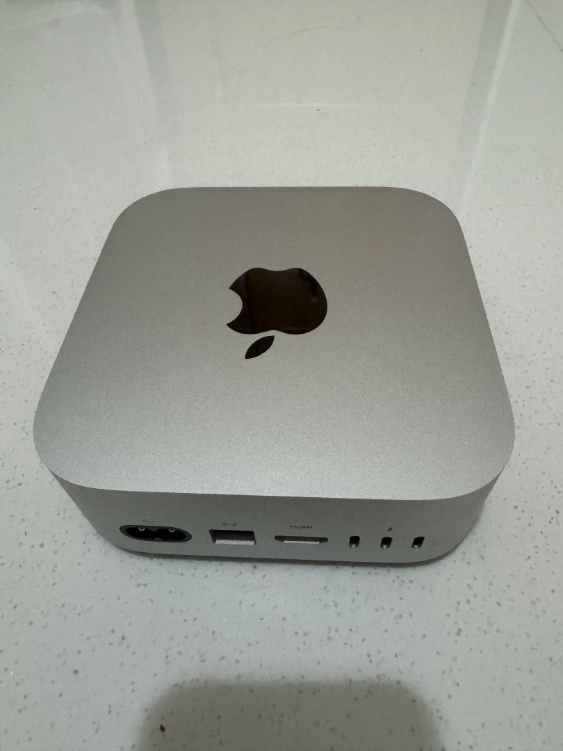 Mac mini (Category: Desktops) located in Singapore. Submitted by rawlie (Listing ID 1451943282, Image 3). Description: Purchased in March 2026. Used only for a week or so and then shifted focus. As good as new. 10C/ 16 GB / 256 Drive.