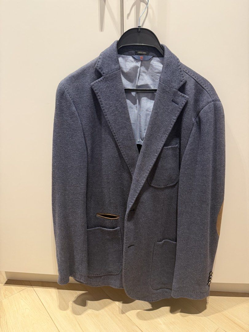 Massimo dutti blazer （分類：外套及戶外衣服）位於 Hong Kong。 由 crazyvalues 提交（商品編號 1452016427，圖片 1）。簡介： 。
