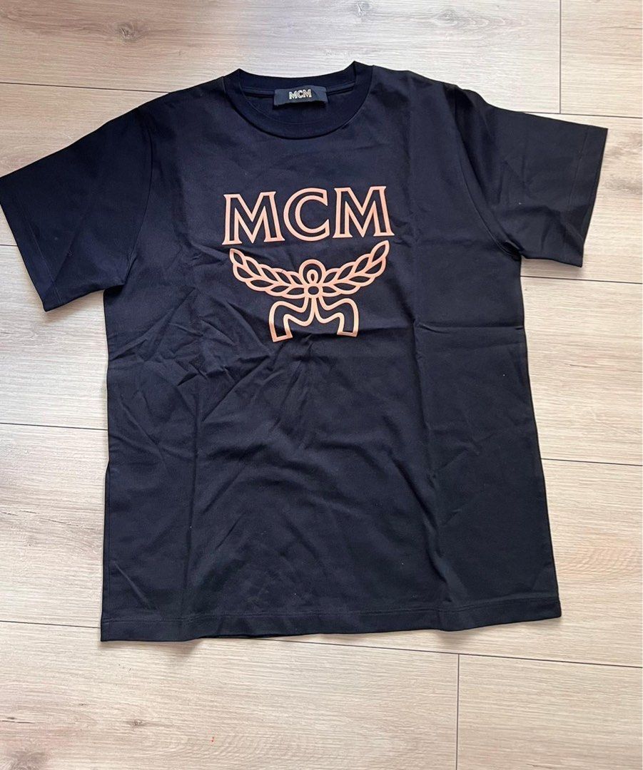 MCM tee （分類：T-shirt）位於 Hong Kong。 由 sellforbuying 提交（商品編號 1452086942，圖片 1）。簡介： 。