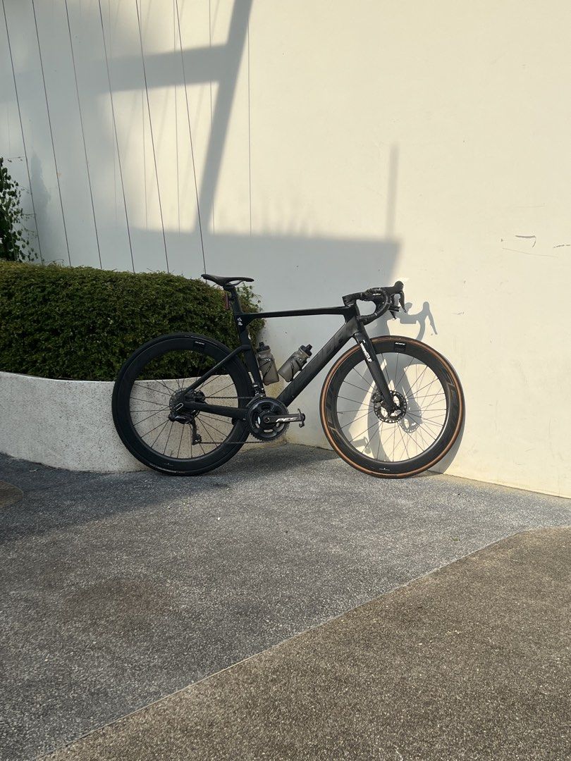 Merida Reacto 7000e (Category: Bicycles) located in Singapore. Submitted by no_bike (Listing ID 1452013919, Image 2). Description: Size: S (I’m 175 for reference) Washed every 1-2 weeks with Peaty’s Loam Foam and lubed with Rock n Roll gold. Recently changed headset bearings to Kinetic Bearings. Brakes recently rebled at RS cycles. There are some damages from a recent slide out but damage are only cosmetic (Pics 4-5) New SUMC 11spd chain will be 