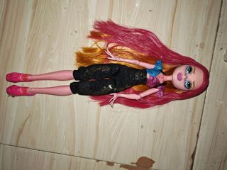 (Category: ) located in . Submitted by monsterhigh332 (Listing ID 1452052400, Image 1). Description: .