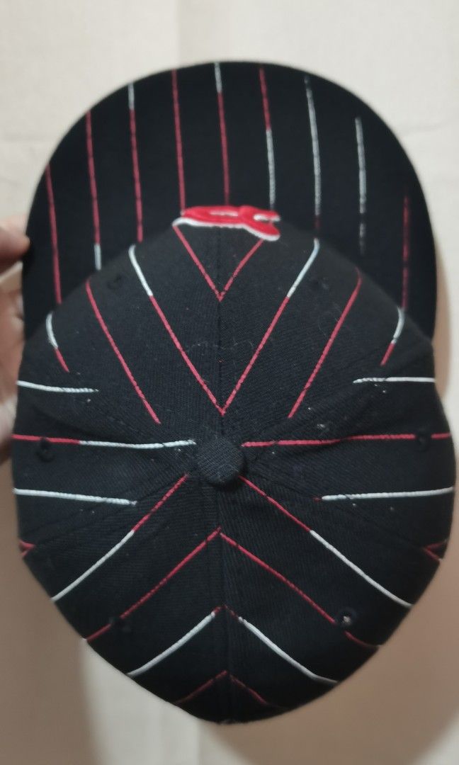New Era Bostonton Red Sox Wool cap (Category: Caps & Hats) located in General Santos City (Dadiangas). Submitted by capitenyo (Listing ID 1451976605, Image 3). Description: Original Boston Red Sox 59fifty New Era Cap - Retro - Pin Stripe - Flat Brim/Visor Size - 7 3/8 Fitted Materials - 100% Wool Color rate - 9.5/10 Condition - Used, Good GCASH Mode of Payment JNT door to door or LBC COP (Cash On Pick-up branch).