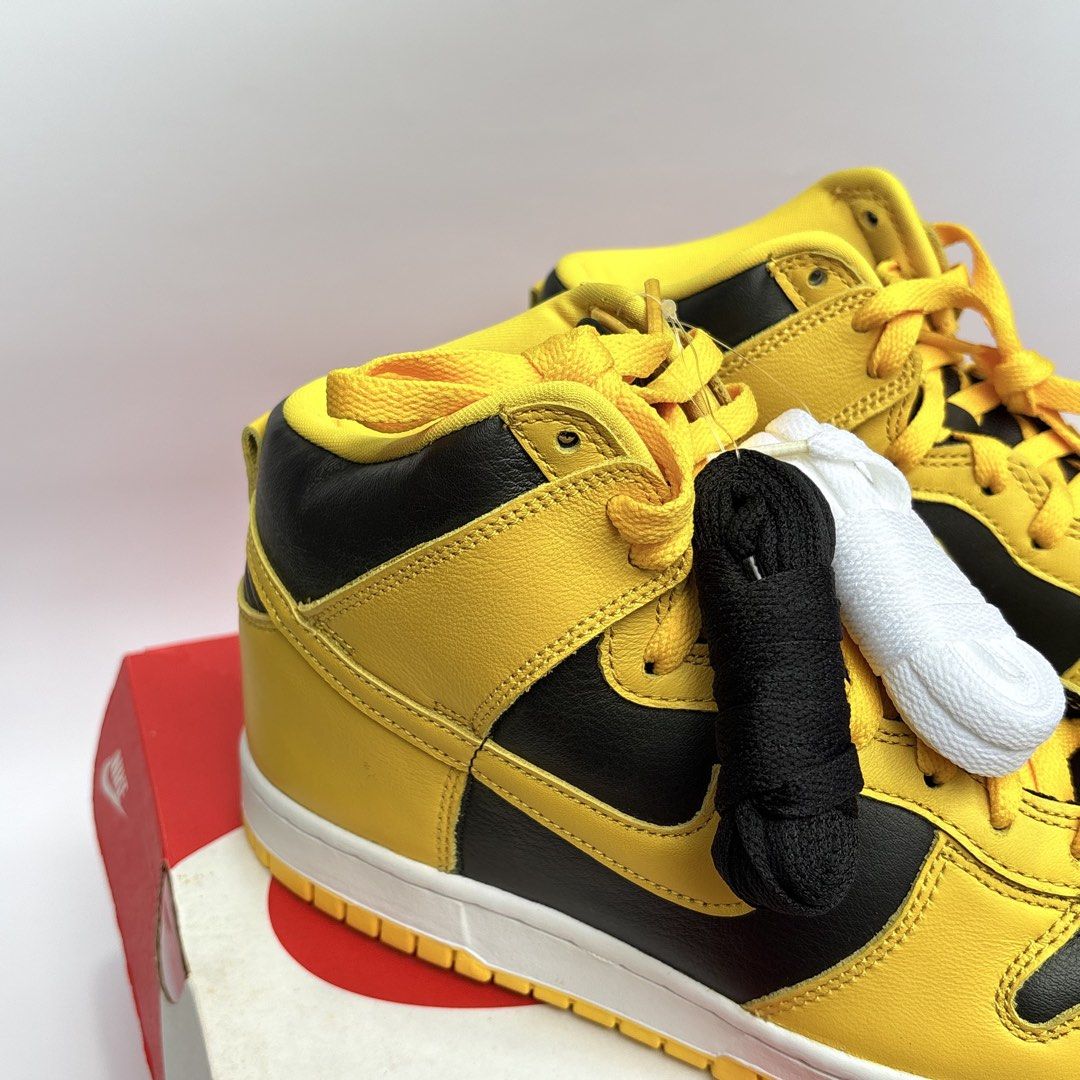 Nike Dunk High Hyper Varsity Maize (Category: Casual Shoes) located in Taguig. Submitted by _esse (Listing ID 1452021829, Image 2). Description: Nike Dunk High Hyper Varsity Maize Brandnew & Original with receipt Size: Mens US 8 / Women’s US 9.5 .