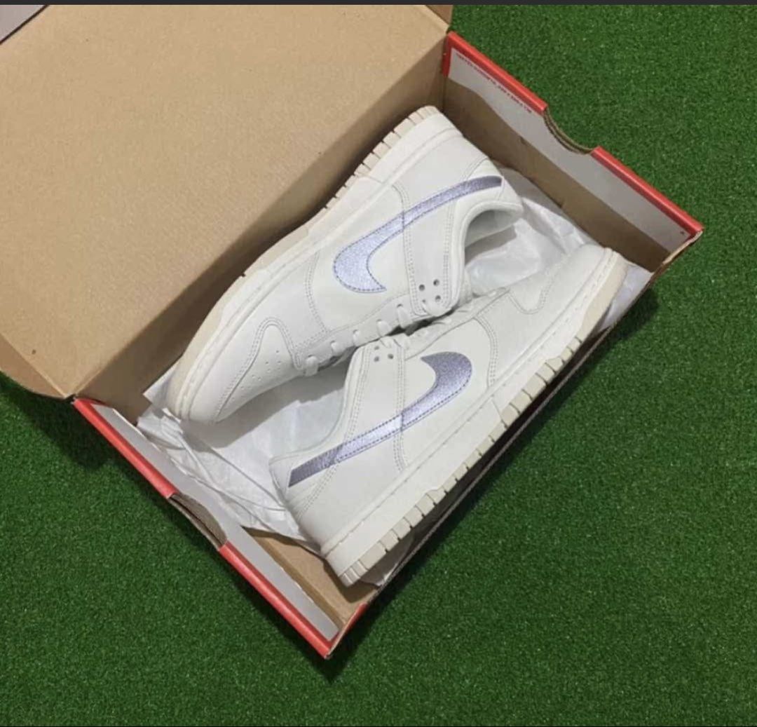 Nike Dunk Low White Lilac Sneakers (Category: Sneakers) located in Marikina City. Submitted by chartan15 (Listing ID 1452024114, Image 2). Description: Used twice. Decluttering. Size 6 W UK 3.5 23cm EUR 36.5 Box not included.