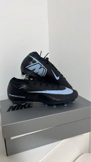 (Category: ) located in . Submitted by shoesforlesssg (Listing ID 1452080315, Image 1). Description: .