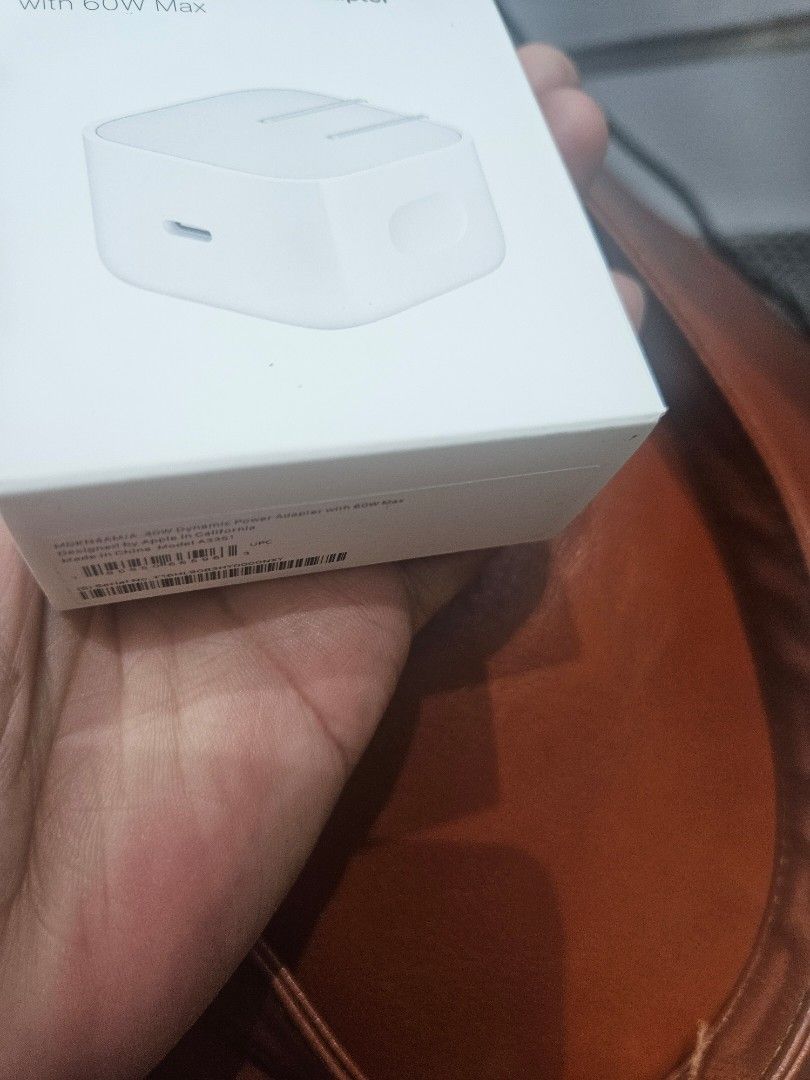 Original apple adaptor for iphone Legit original (Category: Chargers & Cables) located in Pasay City. Submitted by son_castor (Listing ID 1451960928, Image 2). Description: original charge apple adaptor 40wats.
