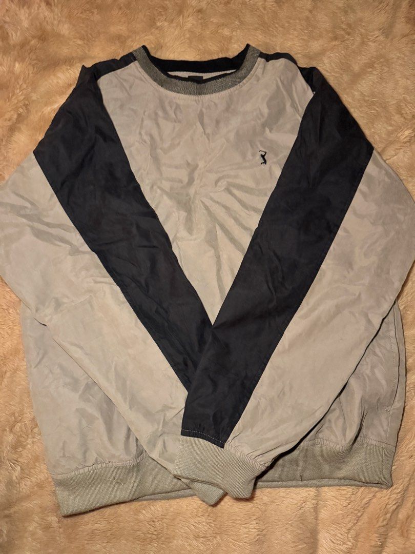 PGA TOUR WIND BREAKER SWEATER (Category: Coats, Jackets and Outerwear) located in Manila. Submitted by dubai.owl (Listing ID 1452091787, Image 1). Description: Bought this when i was in dubai, wore it once there but never wore it here in the philippines. (Decluttering).