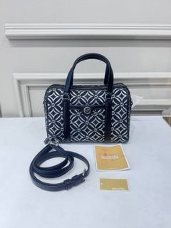 (Kategori: ) berada di . Dikirim oleh ve_authenticbag (ID iklan 1452000365, Gambar 1). Deskripsi: .