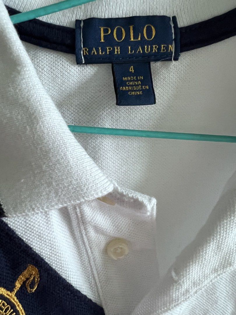 Polo t-shirt. 4 T （分類：嬰兒及小童流行時尚）位於 Hong Kong。 由 anniecching 提交（商品編號 1451968346，圖片 3）。簡介： 真品，亮麗好襯，只面試著過幾次，9 成以上新。原價$590，現售$90。順豐到付優先。。