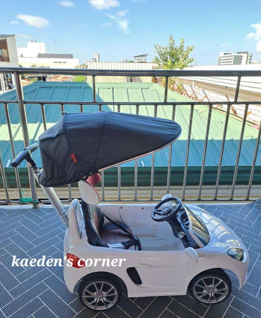 Porsche 718 Boxster Push Car (Category: Vehicle & Diecast Models) located in Cebu City. Submitted by kaedens.corner (Listing ID 1452056823, Image 2). Description: Porsche 718 Boxster Push Car ▪︎Official Licensed Porsche ▪︎Age suitable : 1 to 5 yrs old ▪︎Rear push handle for parents contorl ▪︎Adjustable protective overhead canopy to shield from sunlight ▪︎Adjustable telescopic handle ▪︎Indoor & outdoor play ▪︎Srp 10k+ Preloved in likenew condition