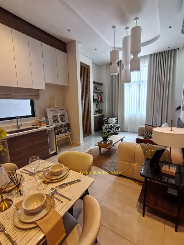 (Category: ) located in . Submitted by metrocityhomes (Listing ID 1423783176, Image 1). Description: .