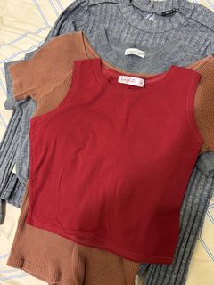 (Category: ) located in . Submitted by savemywears (Listing ID 1452074879, Image 1). Description: .