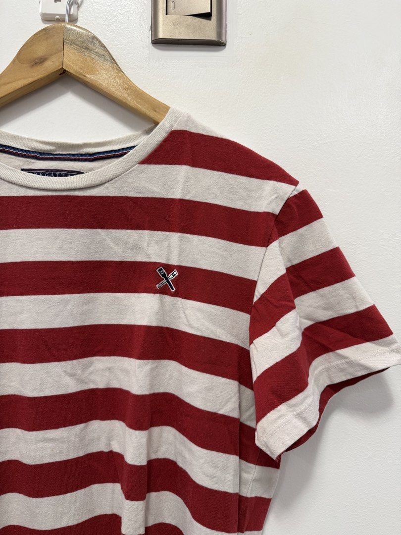 REGATTA Red & Off-White Striped Crewneck Tee (L) (Category: Tshirts & Polo Shirts ) located in Taguig. Submitted by chrisern35 (Listing ID 1452046287, Image 2). Description: Classic crimson red and off-white horizontal striped short-sleeve shirt from Regatta. Features the iconic embroidered crossed-oars logo on the chest. Great casual piece for preppy, nautical, or relaxed everyday outfits. Brand: REGATTA Size: Tagged Large (L) Color: Red / Off-W