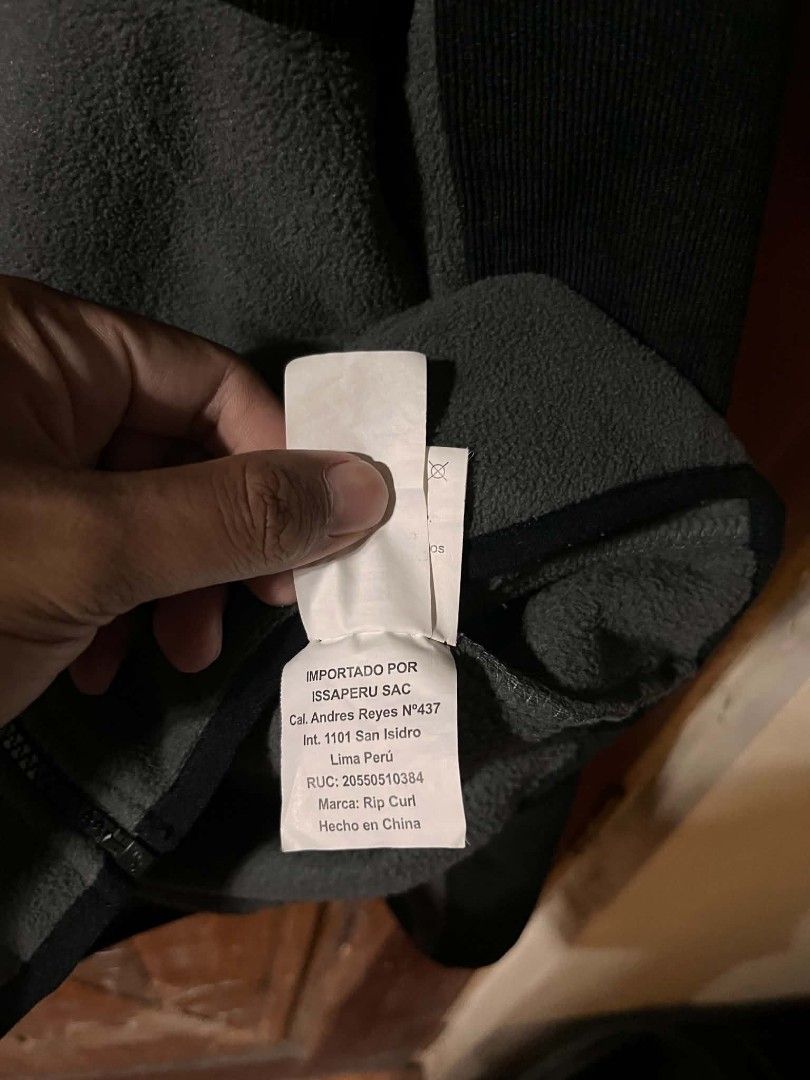 RIP CURL (Category: Coats, Jackets and Outerwear) located in Bulacan. Submitted by 1008.thrift (Listing ID 1452061227, Image 3). Description: RIP CURL FLEECE XLARGE, W23 x L30 NO ISSUE EXCELLENT CONDITION.