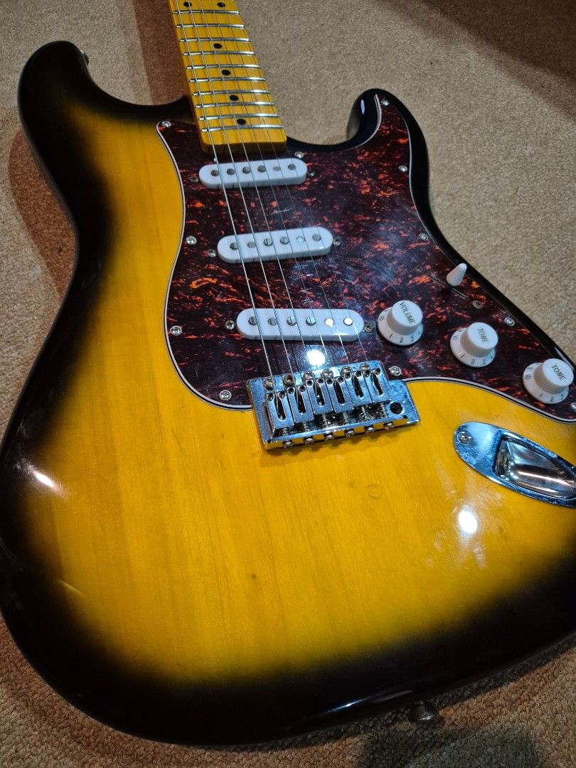 RJ Skycaster Gigline for Sale (Category: Musical Instruments) located in Quezon City. Submitted by johnybuddy (Listing ID 1451998893, Image 3). Description: RJ Skycaster Gigline for Sale 6,000 pesos only Stainless fret Commonwealth QC Area.