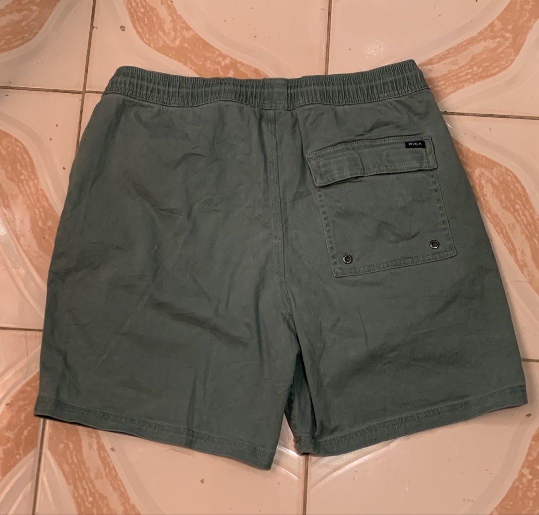 SALE (Category: Shorts) located in Manila. Submitted by rustylopez10023 (Listing ID 1452006739, Image 3). Description: RVCA SHORT EXCELLENT CONDI C.R :9.7/10 >w: 32 to 36 >l: 18 NO ISSUE EXCELLENT ITEM GUARANTEED AUTHENTIC 599 + sf 📍 MINALIN PAMPANGA Unli Vouch & Video Call For Safety .