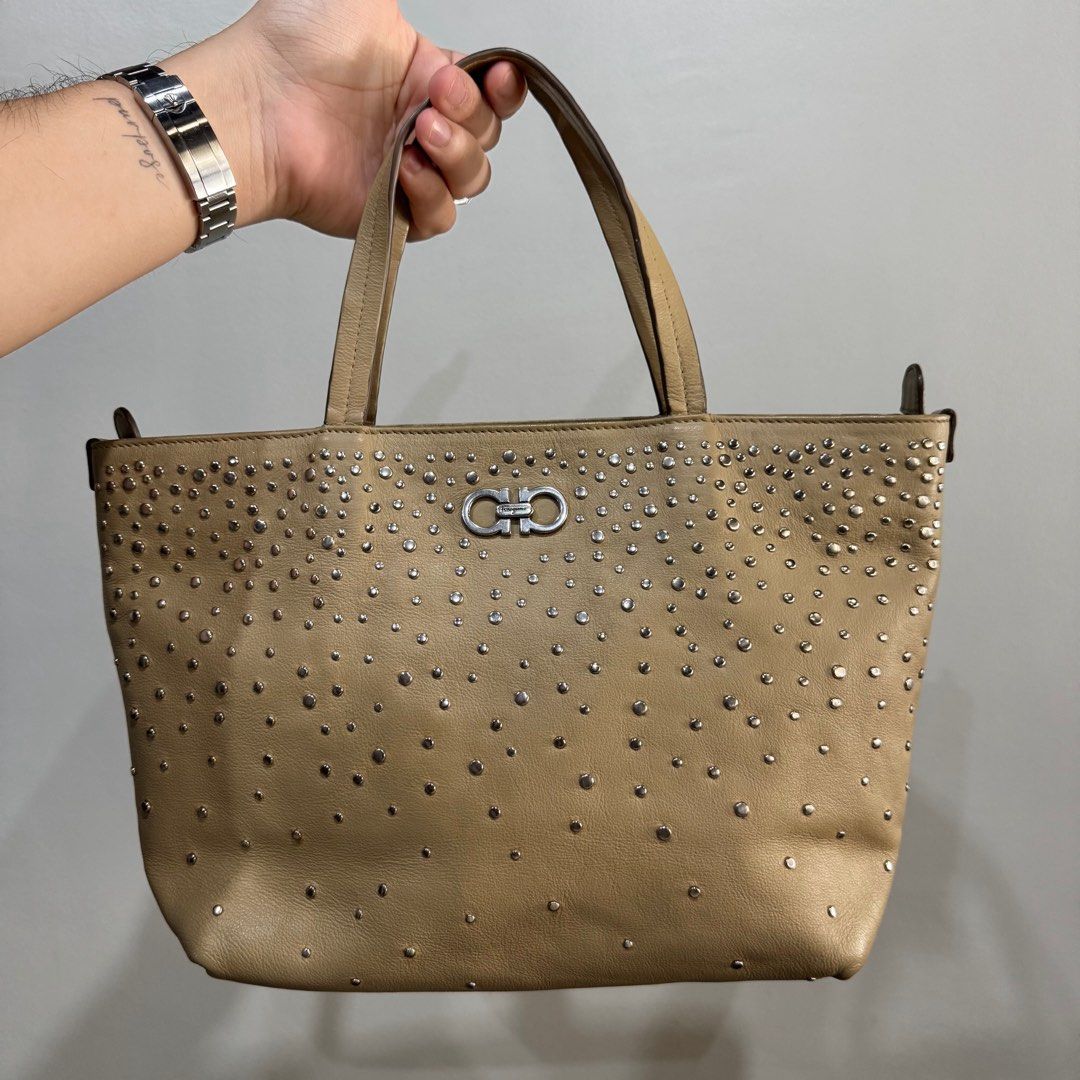 (FIXED PRICE) Salvatore Ferragamo Studed Small Tote (Category: Luxury Bags & Wallets) located in Taguig. Submitted by quirkyfindsest2020 (Listing ID 1452063137, Image 1). Description: Size same with LV Neverfull PM.