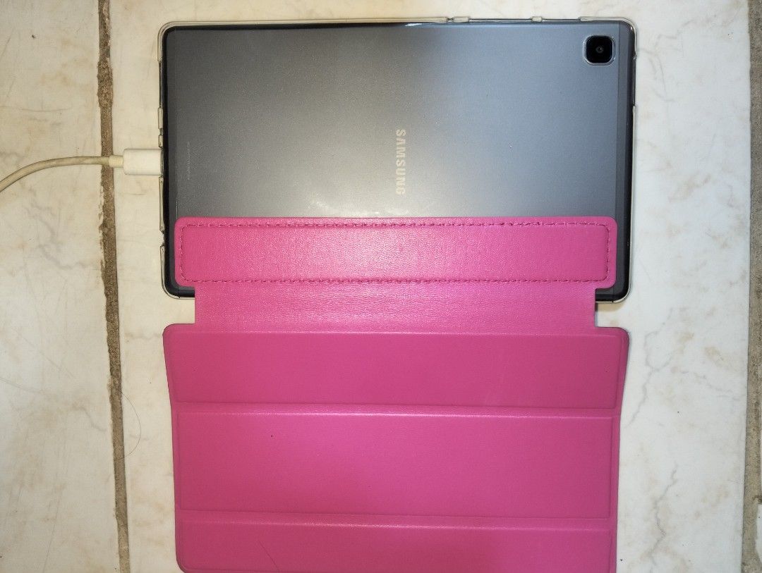 Samsung a7 lite with sim slot (Category: Samsung) located in San Mateo. Submitted by cathcha (Listing ID 1448134844, Image 3). Description: 3/32gb unit and case only nka tempered and bago case..