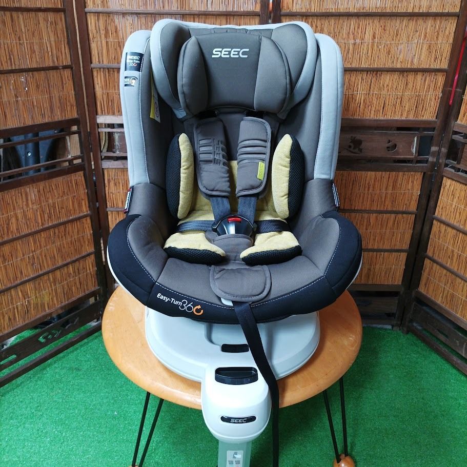 SEEC Easy-Turn 360 Car Seat (Category: Car Seats) located in Dasmarinas. Submitted by k3japanstoreph (Listing ID 1451982386, Image 2). Description: FOR SALE Preloved SEEC Easy-Turn 360 Car Seat 360° Rotation · ISOFIX Installation · Complete Newborn to 4 Years Old · 0–18 kg 🛡️ ECE-R44/04 European Safety Certified ✅ 360° Swivel for Easy Access ✅ Built-in ISOFIX with Supporting Leg ✅ Reclining Positions ✅ Adjustable Headrest Washed, cleaned, and re