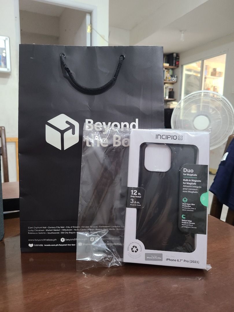 Selling Pre-Loved Incipio Protective Case for iPhone 15 Pro Max (Category: Cases & Sleeves) located in Caloocan City. Submitted by roldanking (Listing ID 1451989572, Image 3). Description: Price: - P800 Original Price: - P2,590.00 Size: - For iPhone 15 Pro Max Type: - Protective Case Available Units: - 1 Unit Condition: - Slightly Used - Couple of weeks Reasons For Selling: - Preferred leather case Shipping: - Buyer's expense - Pick-up - Lalamove