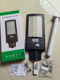 （分類：）位於 。 由 selling.01 提交（商品編號 1451953144，圖片 1）。簡介： 。