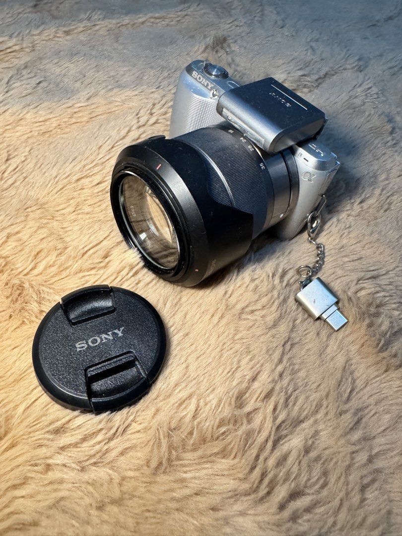 SONY NEX C-3 (Category: Cameras) located in Manila. Submitted by dubai.owl (Listing ID 1452091347, Image 2). Description: Rarely used, in pretty good condition.