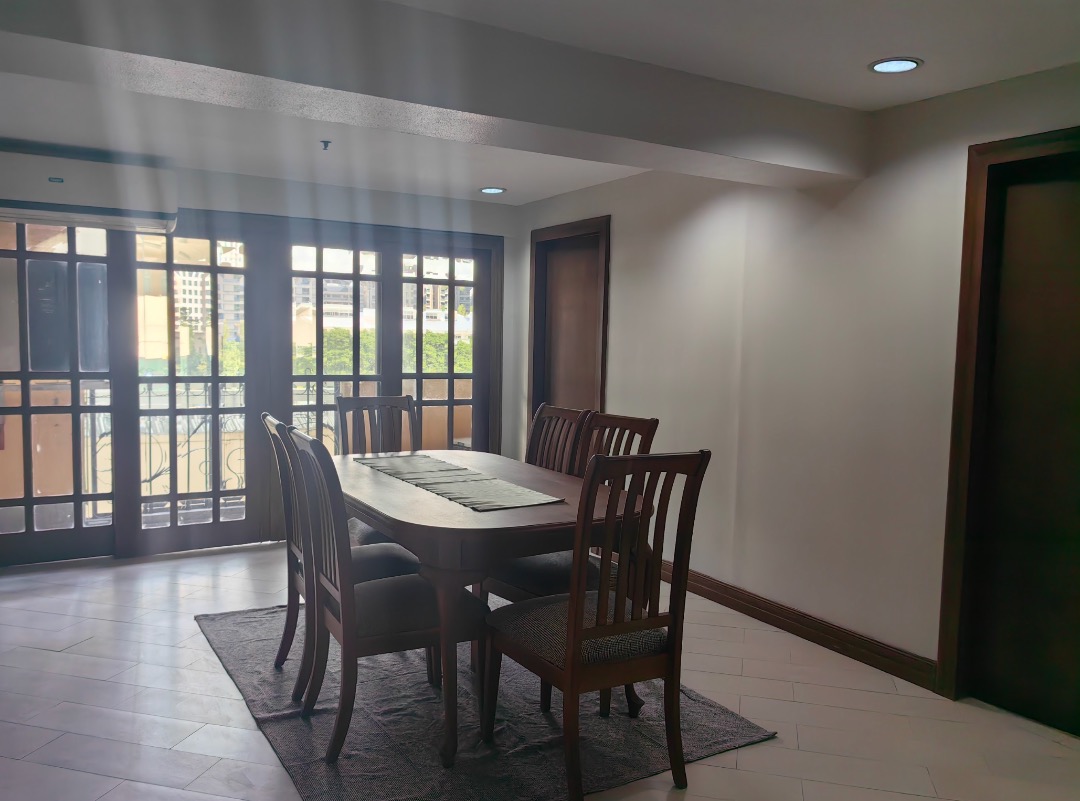 (Category: ) located in . Submitted by propertiesonthemarket (Listing ID 1434430665, Image 1). Description: .