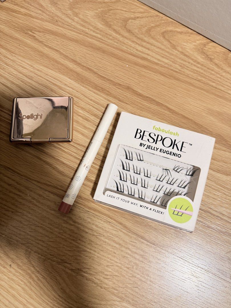 Spotlight Petunia Soft Touch Blush & Fabulash False Lashes (Category: Makeup) located in Las Pinas. Submitted by purjecollective (Listing ID 1452036274, Image 3). Description: - Soft Touch Blush in 'Petunia' (lovely peachy-pink shade) - free Fabulash Bespoke by Jelly Eugenio individual false lashes - Customize your lash look with individual lashes - Perfect for a quick makeup refresh - Bundle includes both items.