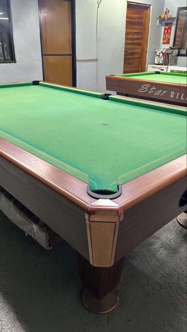 Star Billiards Maxima 8 Diamond Pool Table (Category: Billiards and Bowling) located in Manila. Submitted by jakebadenh81959 (Listing ID 1452048678, Image 3). Description: Star Billiards Maxima 8 Diamond pool table with green felt and a wooden finish. Great for game rooms. Ready for pickup!.