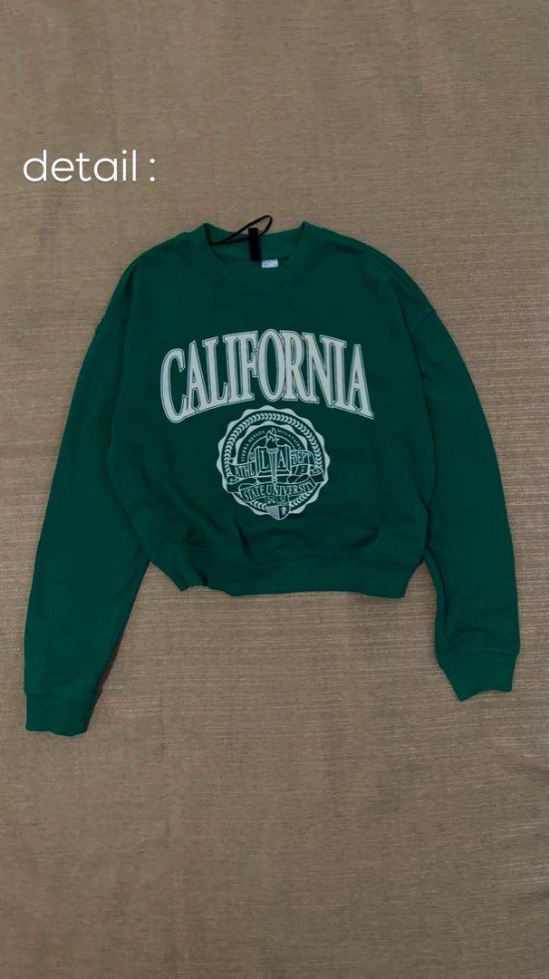 sweatshirt & jacket (Category: Coats, Jackets and Outerwear) located in Ayer Baloi. Submitted by oezzaleeya0 (Listing ID 1451937823, Image 3). Description: post sm + RM7 post ss + RM10.